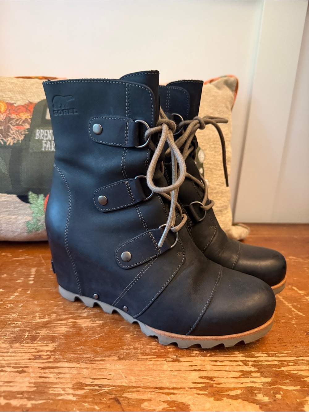 Sorel Black Lace-Up Wedge Ankle Boots with Tan Laces